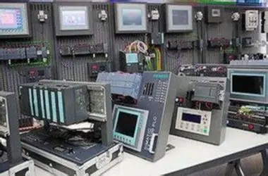 Siemens S7-400H が重要な産業アプリケーションに最適な冗長コントローラーである理由